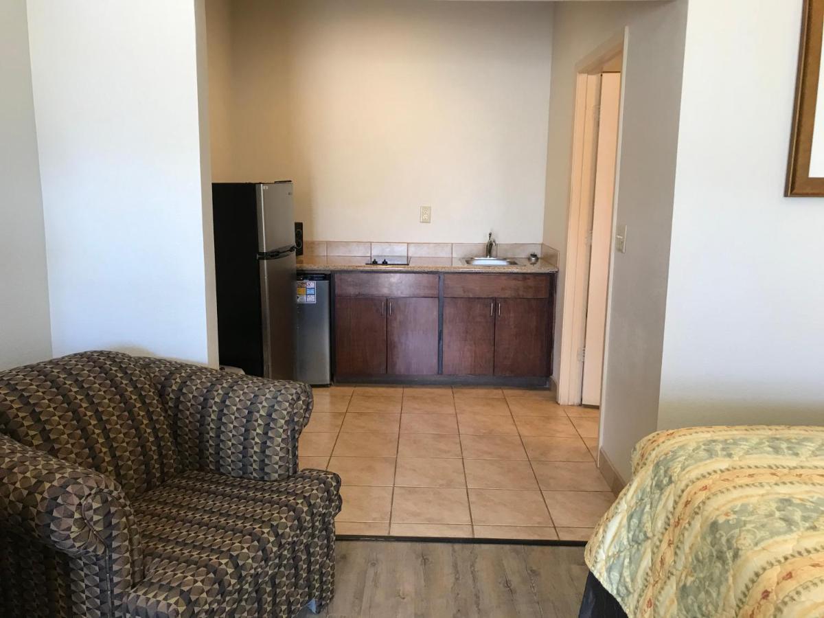 Big Lake Inn And Suites エクステリア 写真