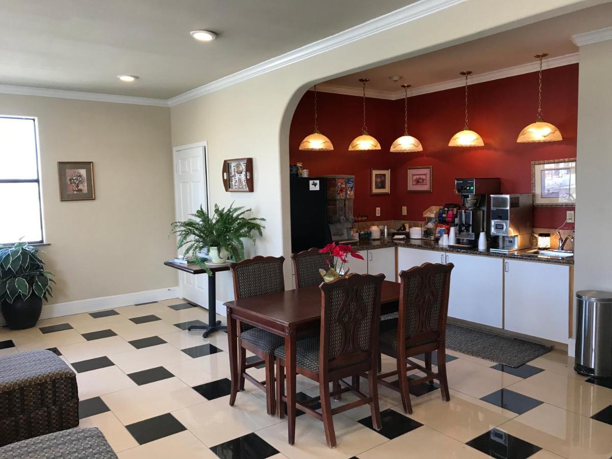 Big Lake Inn And Suites エクステリア 写真